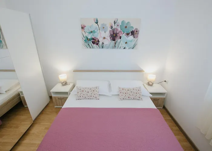 아파트 Civadelic 트로기르